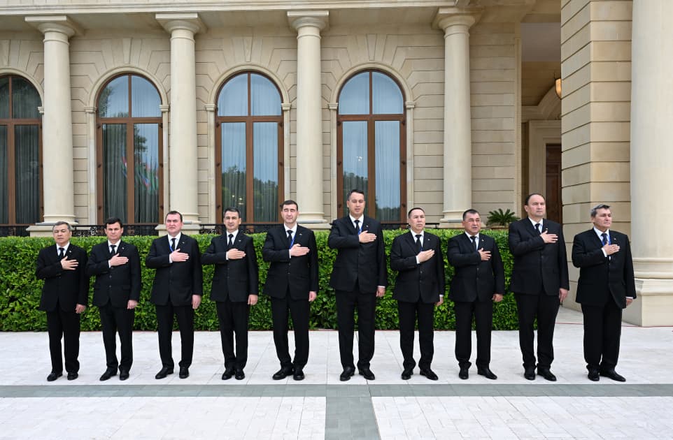 Prezident İlham Əliyevin Türkmənistan Prezidenti ilə təkbətək görüşü olub — 9