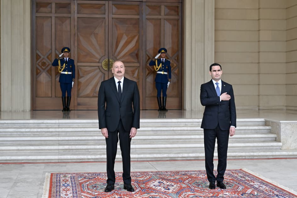 Prezident İlham Əliyevin Türkmənistan Prezidenti ilə təkbətək görüşü olub — 11