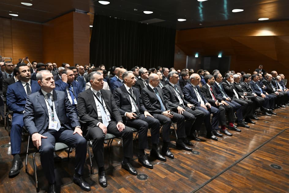 İİB Qrupu və Bakı Özəl Sektor Forumu: Regional inteqrasiya qlobal iqtisadi arxitekturanın yeni mərhələsi kimi — 4