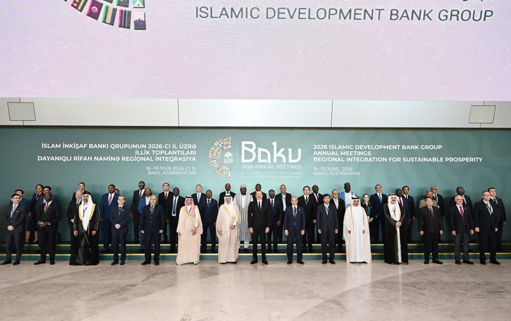 İİB Qrupu və Bakı Özəl Sektor Forumu: Regional inteqrasiya qlobal iqtisadi arxitekturanın yeni mərhələsi kimi — 9