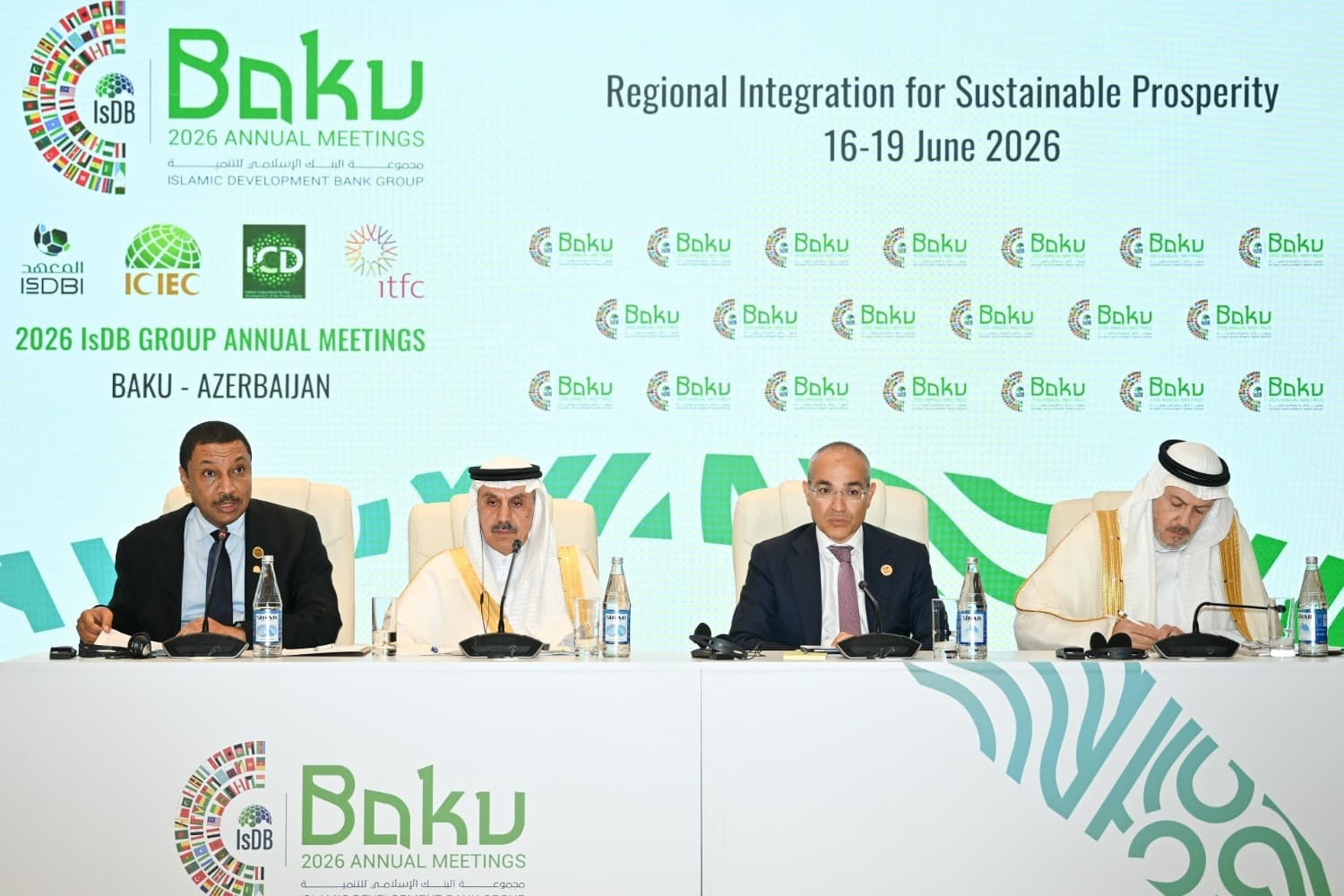 Bakıda tarixi nəticə: İİB 2026 Toplantıları 6 milyard dollarlıq sazişlərlə başa çatdı — 3