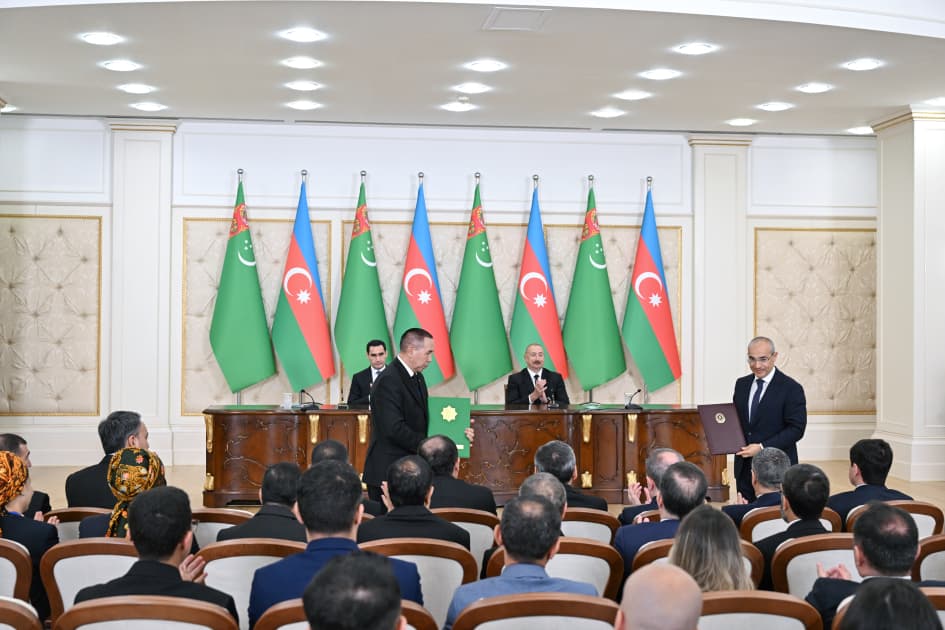 Azərbaycan və Türkmənistan arasında bir sıra mühüm sənədlər imzalanıb — 4
