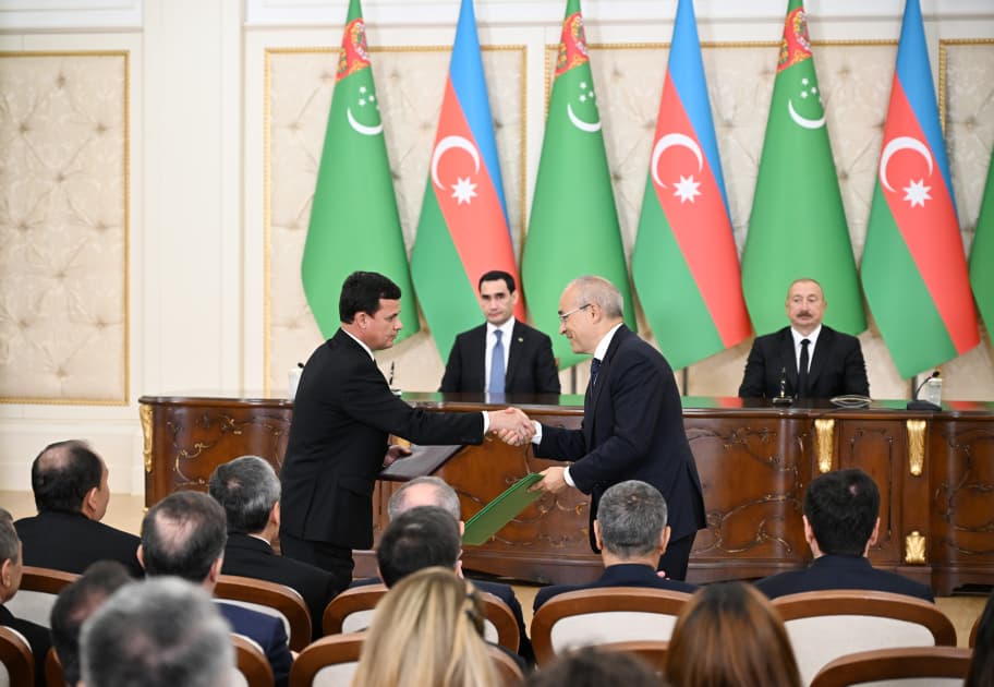 Azərbaycan və Türkmənistan arasında bir sıra mühüm sənədlər imzalanıb — 8