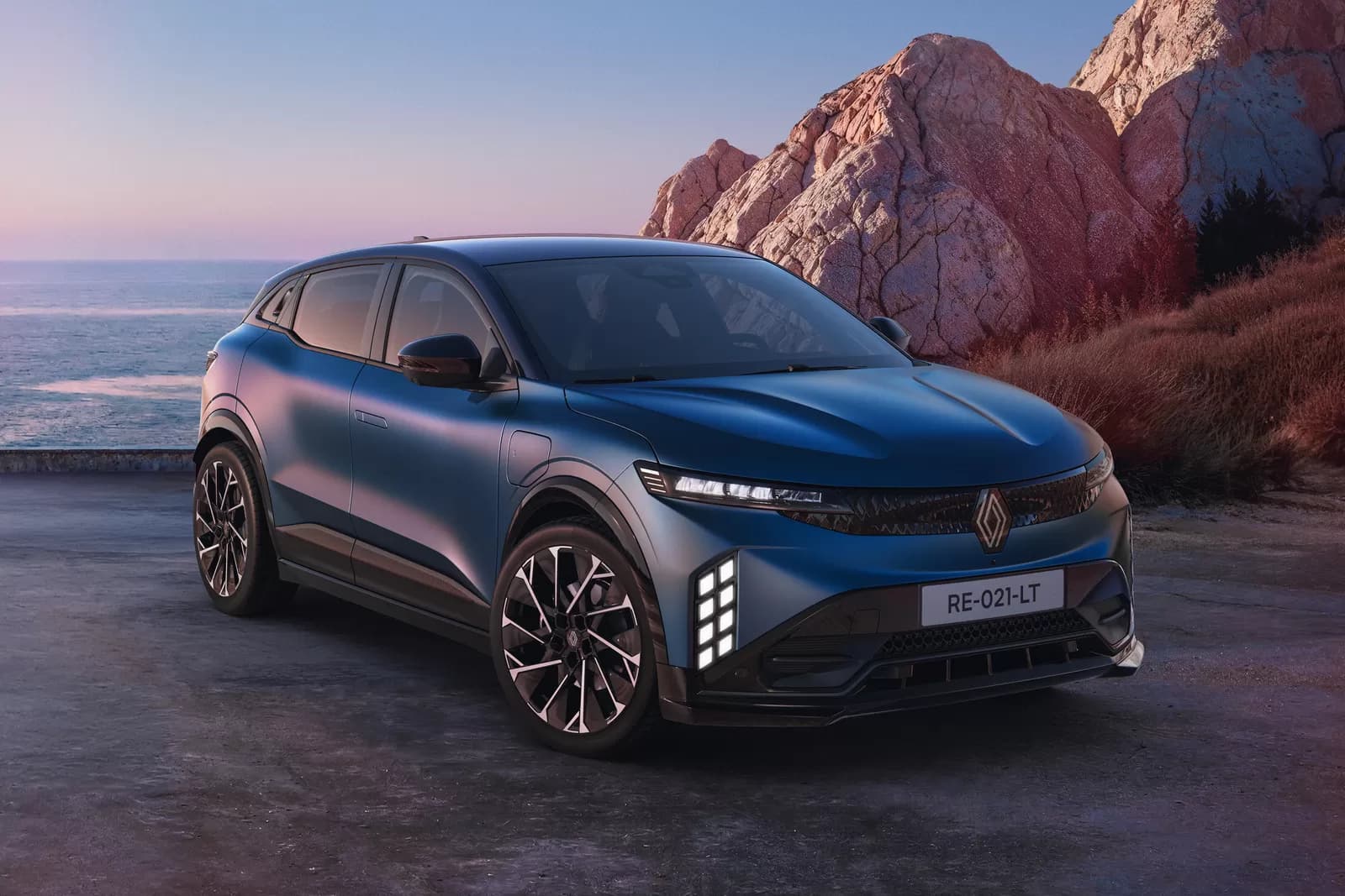 Renault Megane E-Tech Electric yenilənib