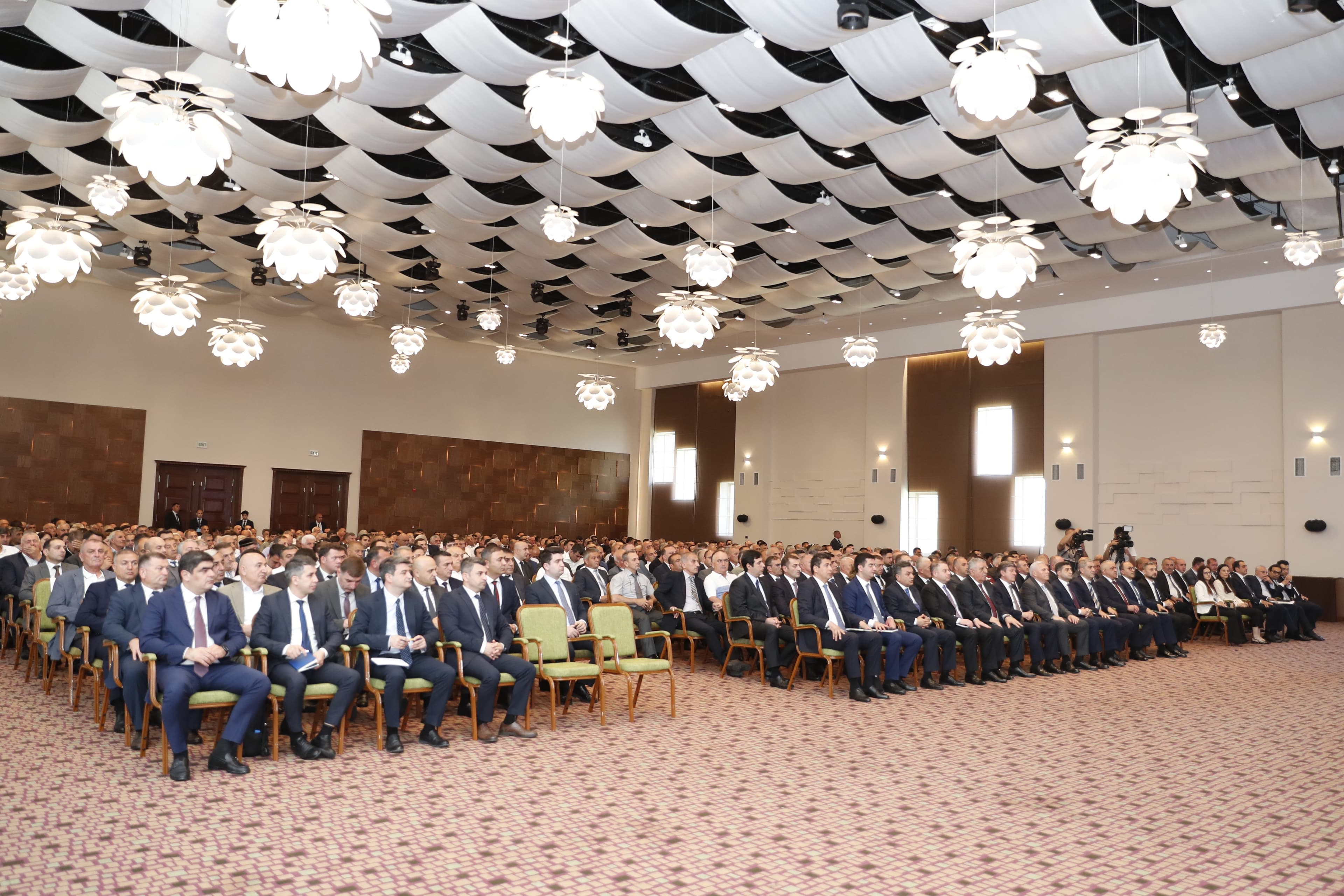 Qaxda aqrar sahədə yeni Dövlət Proqramının müzakirəsi ilə bağlı regional müşavirə keçirilib — 3
