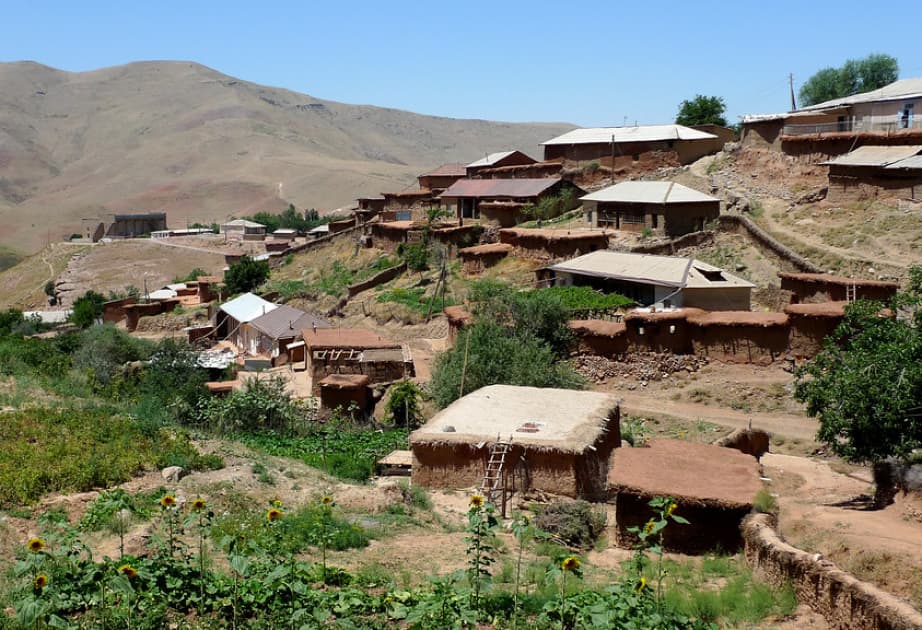 İki keçmiş Özbəkistan kəndi rəsmi olaraq Qırğızıstanın tərkibinə daxil edilib