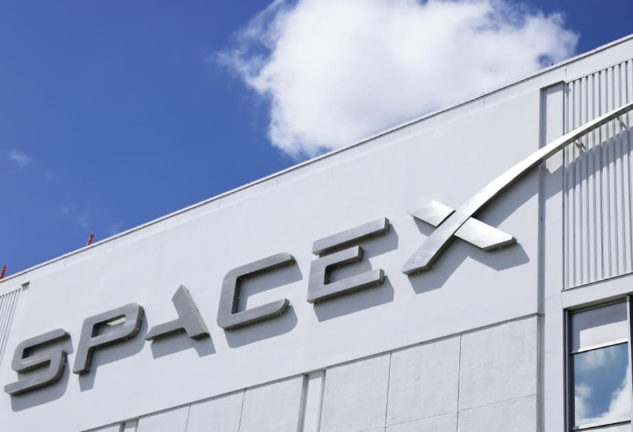 “SpaceX” səhmləri kəskin ucuzlaşıb: bazar dəyərində 400 milyard dollar azalma