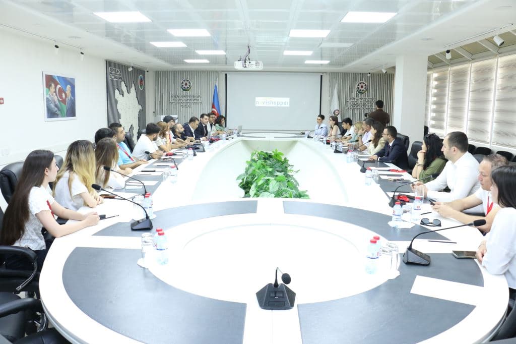 Azexport.az portalı qlobal e-ticarətə dair sahibkarlar üçün dəyirmi masa keçirib