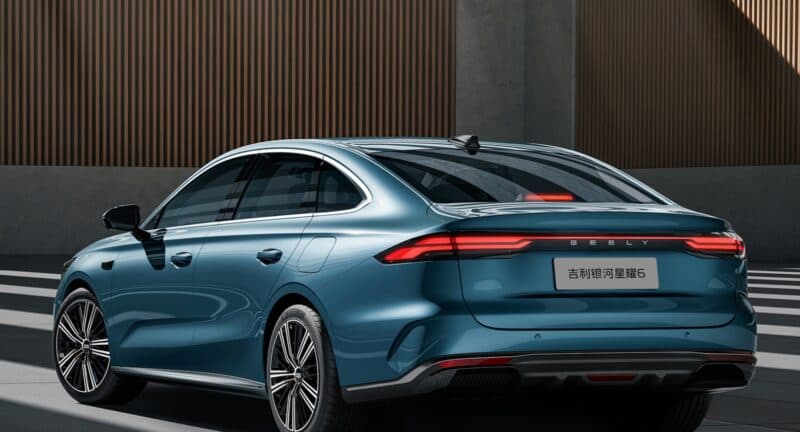 Geely Galaxy Starshine 6: Yeni nəsil plug-in hibrid sedan yüksək texnologiyalarla təchiz edilib — 4