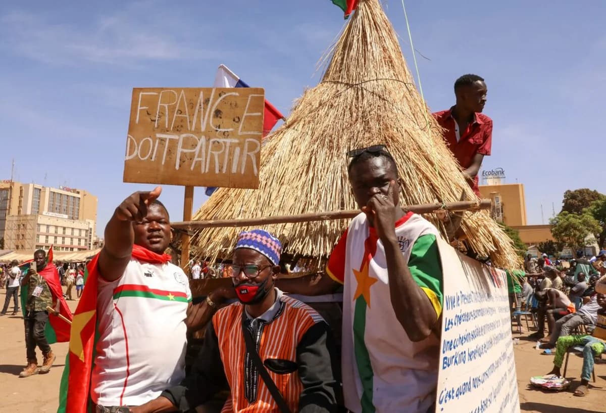 Burkina-Faso Fransa ilə diplomatik münasibətləri kəsib