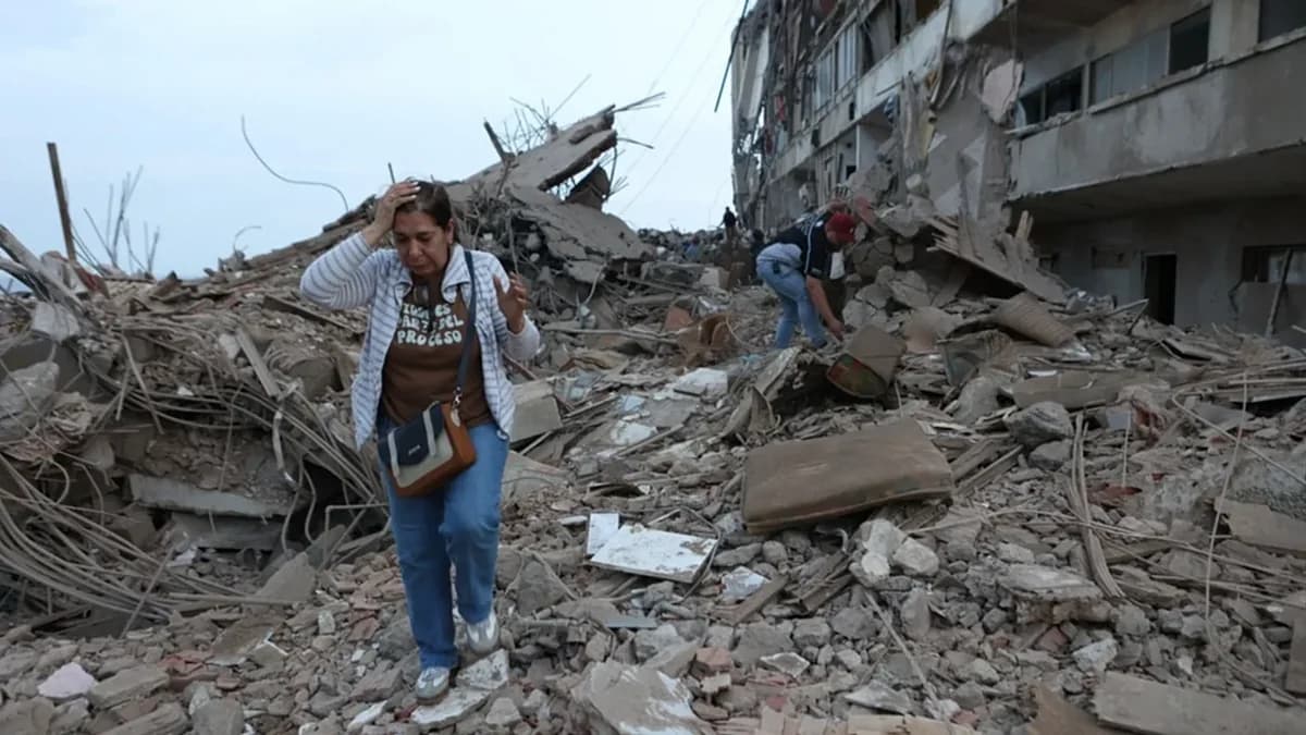 Meksika Venesueladakı vətəndaşlarını təxliyə edir