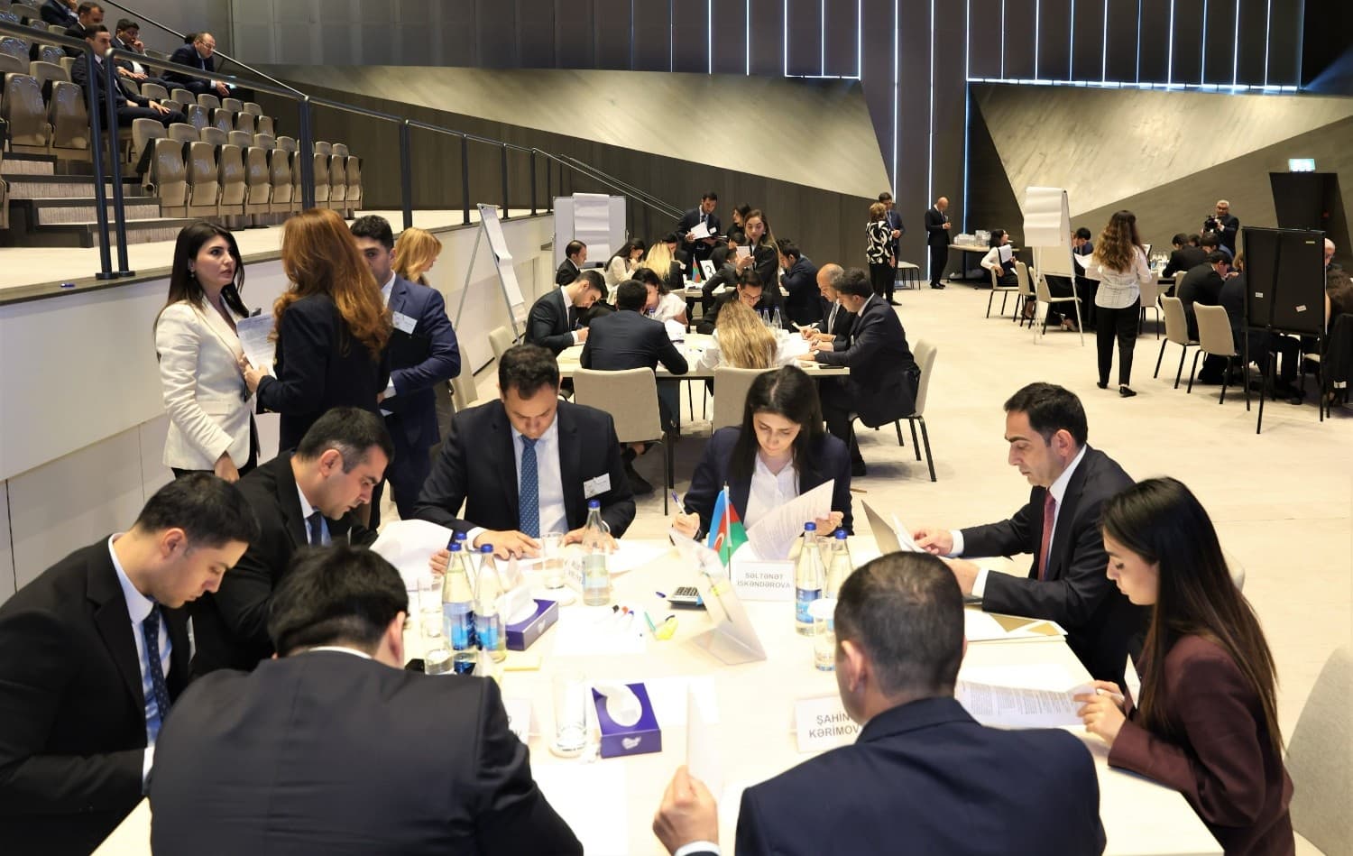 “Uğur yolu” karyera inkişaf proqramının final mərhələsi keçirilib — 11