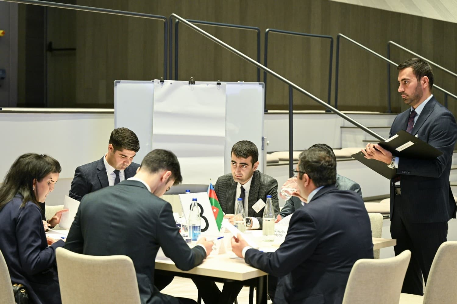 “Uğur yolu” karyera inkişaf proqramının final mərhələsi keçirilib — 17