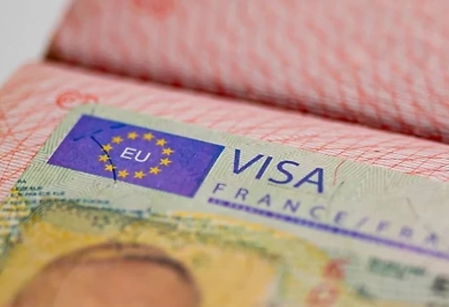 Aİ rusiyalılar üçün turist vizalarının tam qadağasını müzakirə edir