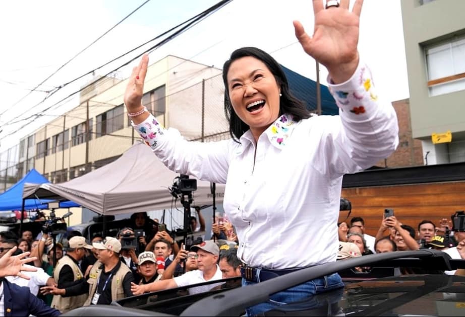 Keyko Fuhimori Perunun ilk qadın prezidenti seçilib