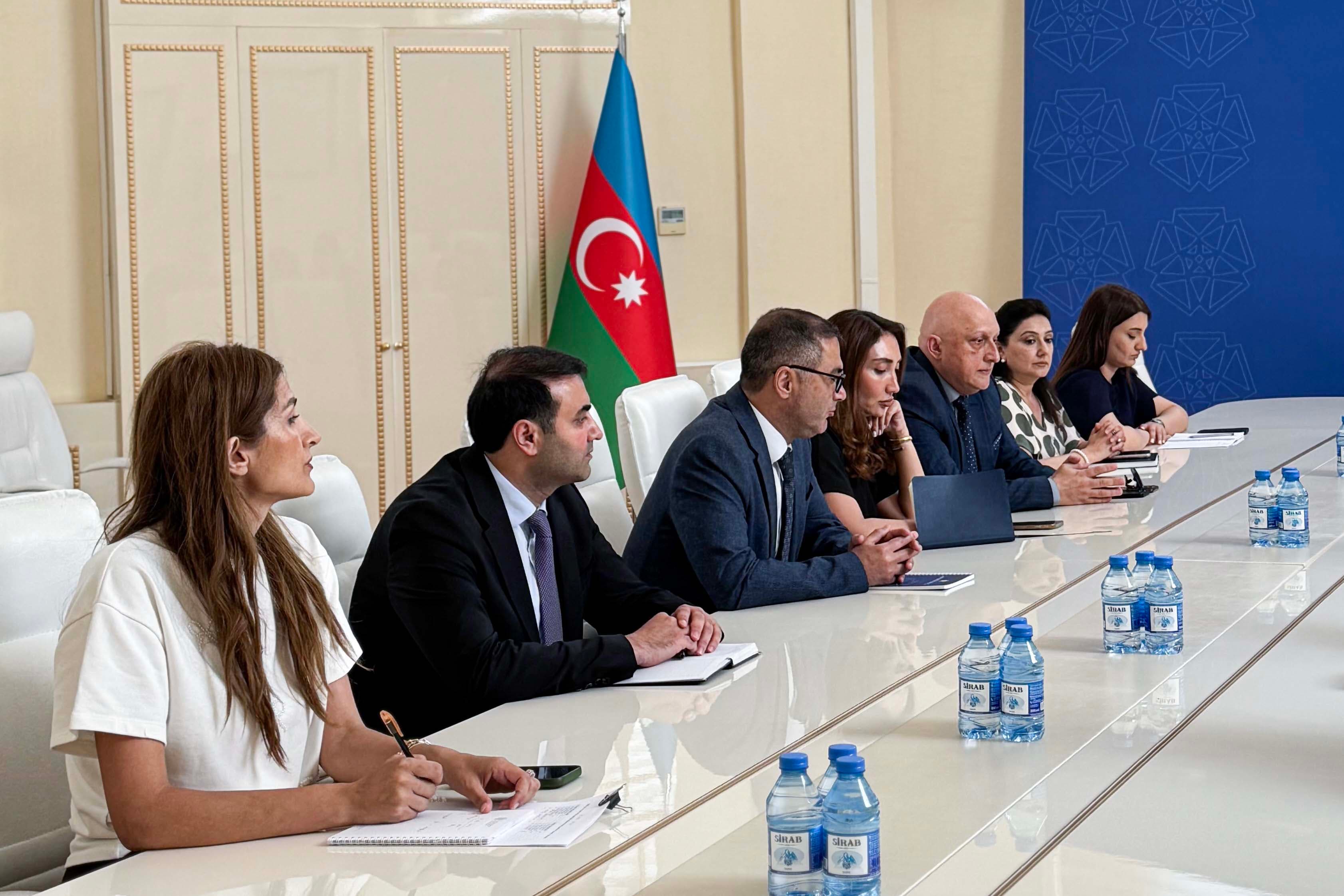 Əmtəə nişanlarından qanunsuz istifadəyə qarşı maarifləndirici görüş keçirilib - Şəkil 3
