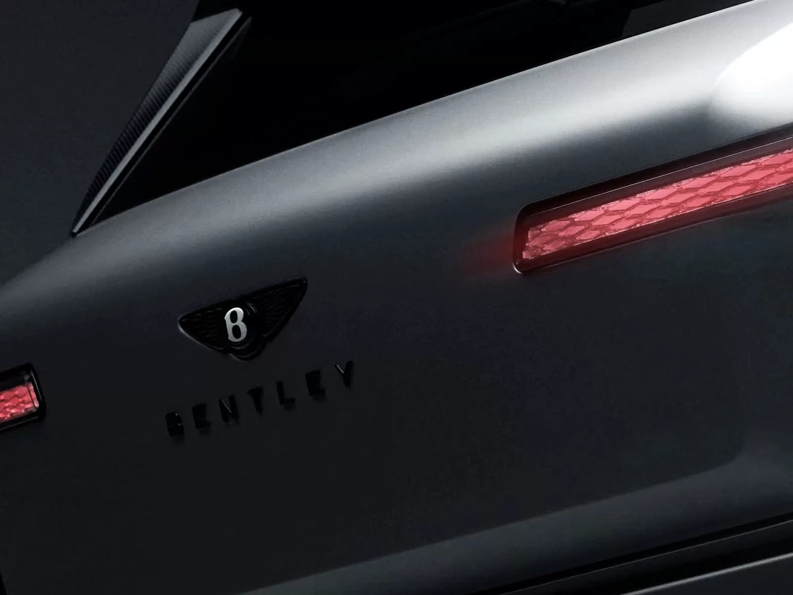 Bentley ilk elektromobili Torcal-ı sentyabrda təqdim edəcək