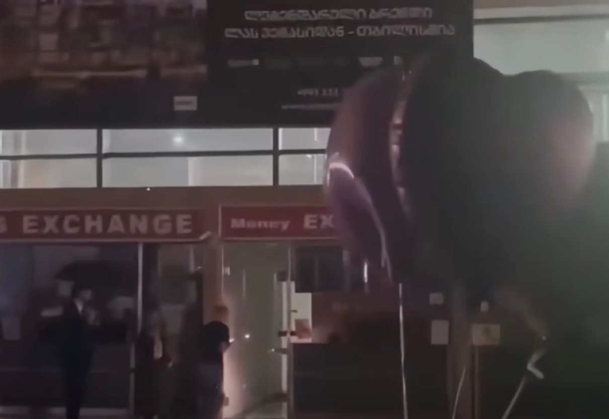 Güclü leysan Tbilisi hava limanının fəaliyyətini pozub