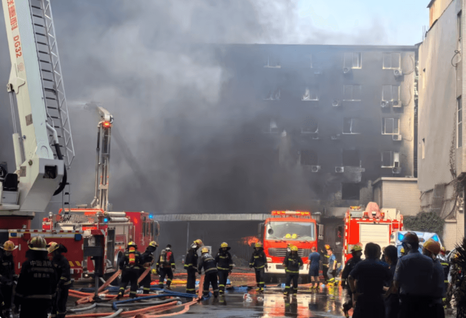 Çində ayaqqabı fabrikində yanğın: 28 nəfər ölüb