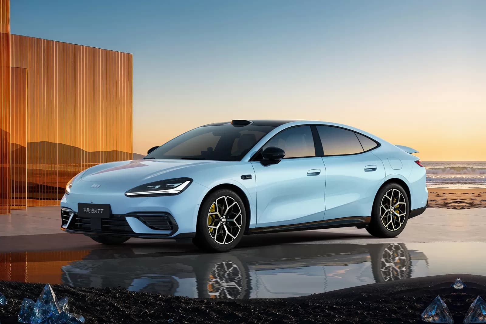 Geely Galaxy TT elektrik sedanını təqdim edib