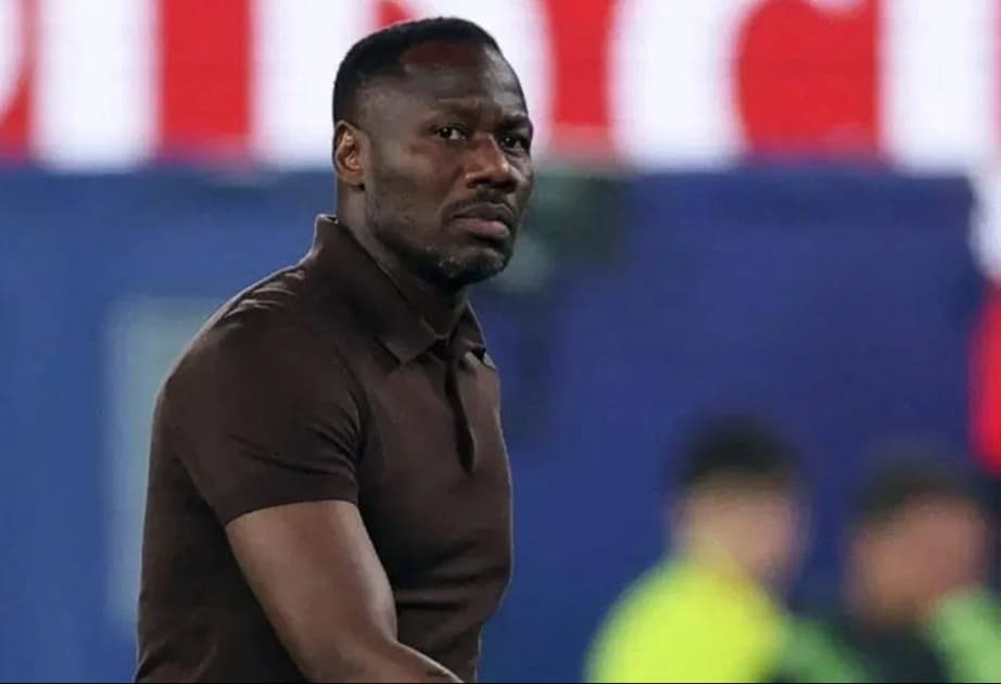 Seneqal millisi baş məşqçisi Pape Tiau ilə yollarını ayırıb
