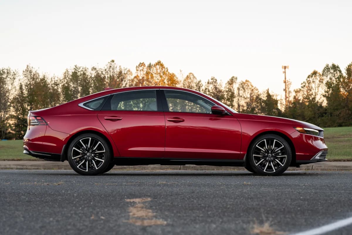 Yenilənmiş Honda Accord sürüş komfortu və texnologiyası ilə fərqlənir — 5
