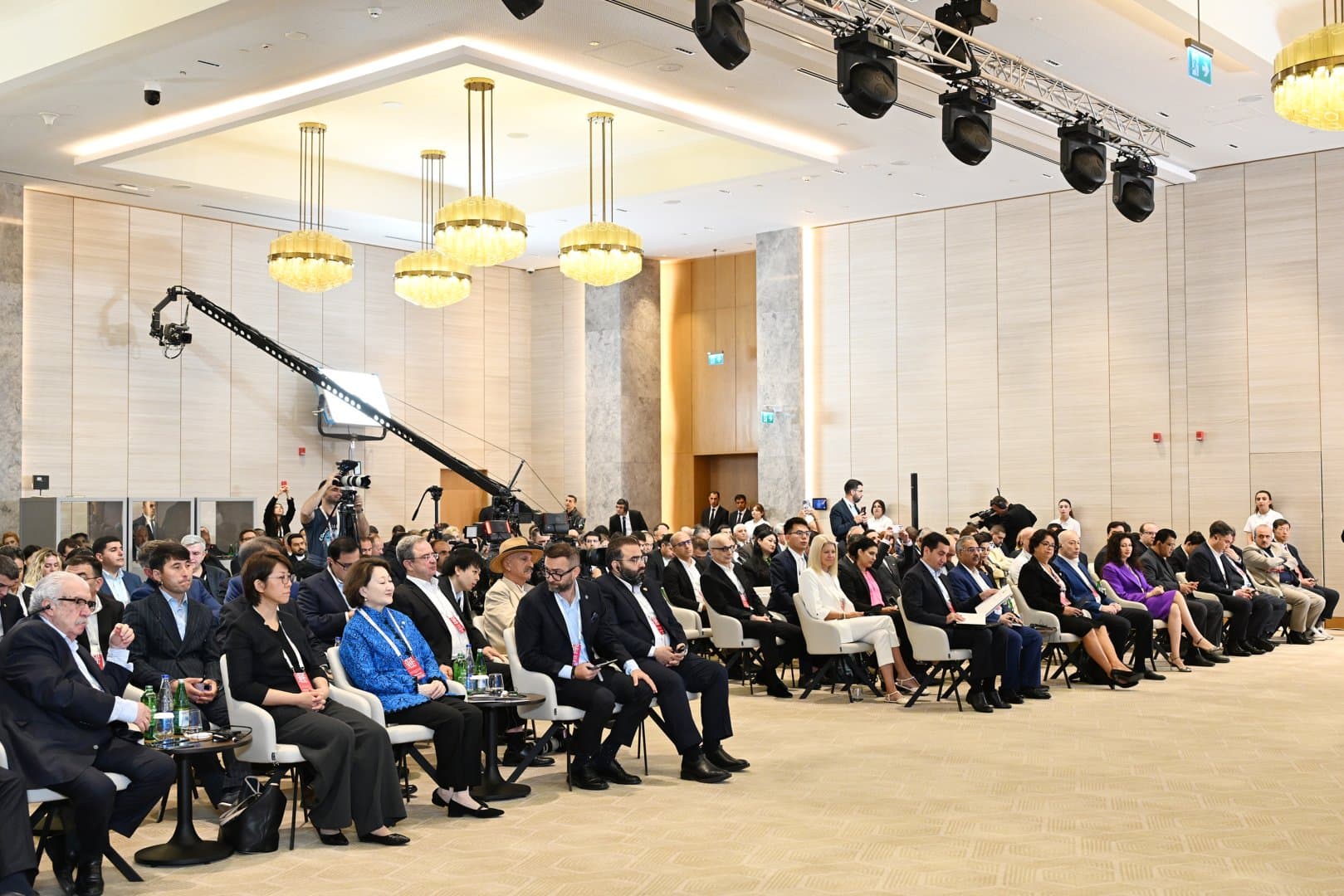 Prezident İlham Əliyev IV Şuşa Qlobal Media Forumunun açılışında iştirak edib — 15