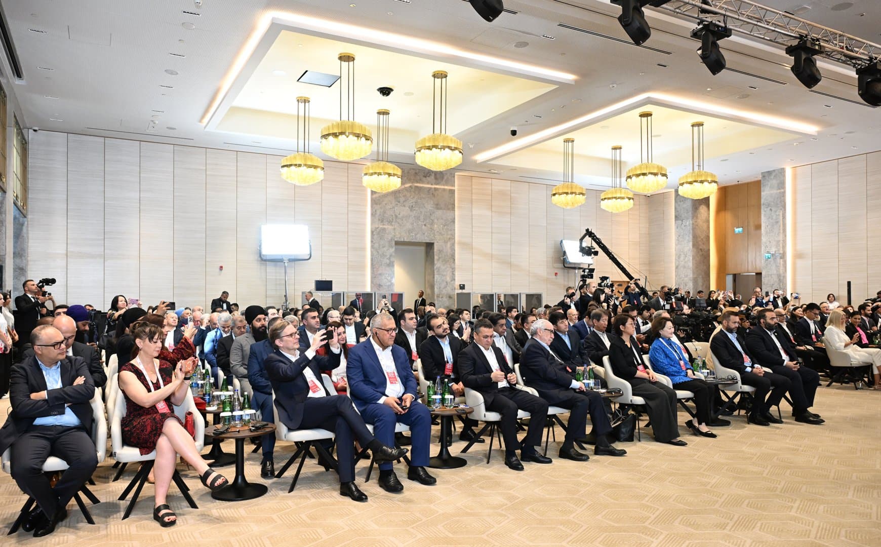 Prezident İlham Əliyev IV Şuşa Qlobal Media Forumunun açılışında iştirak edib — 17