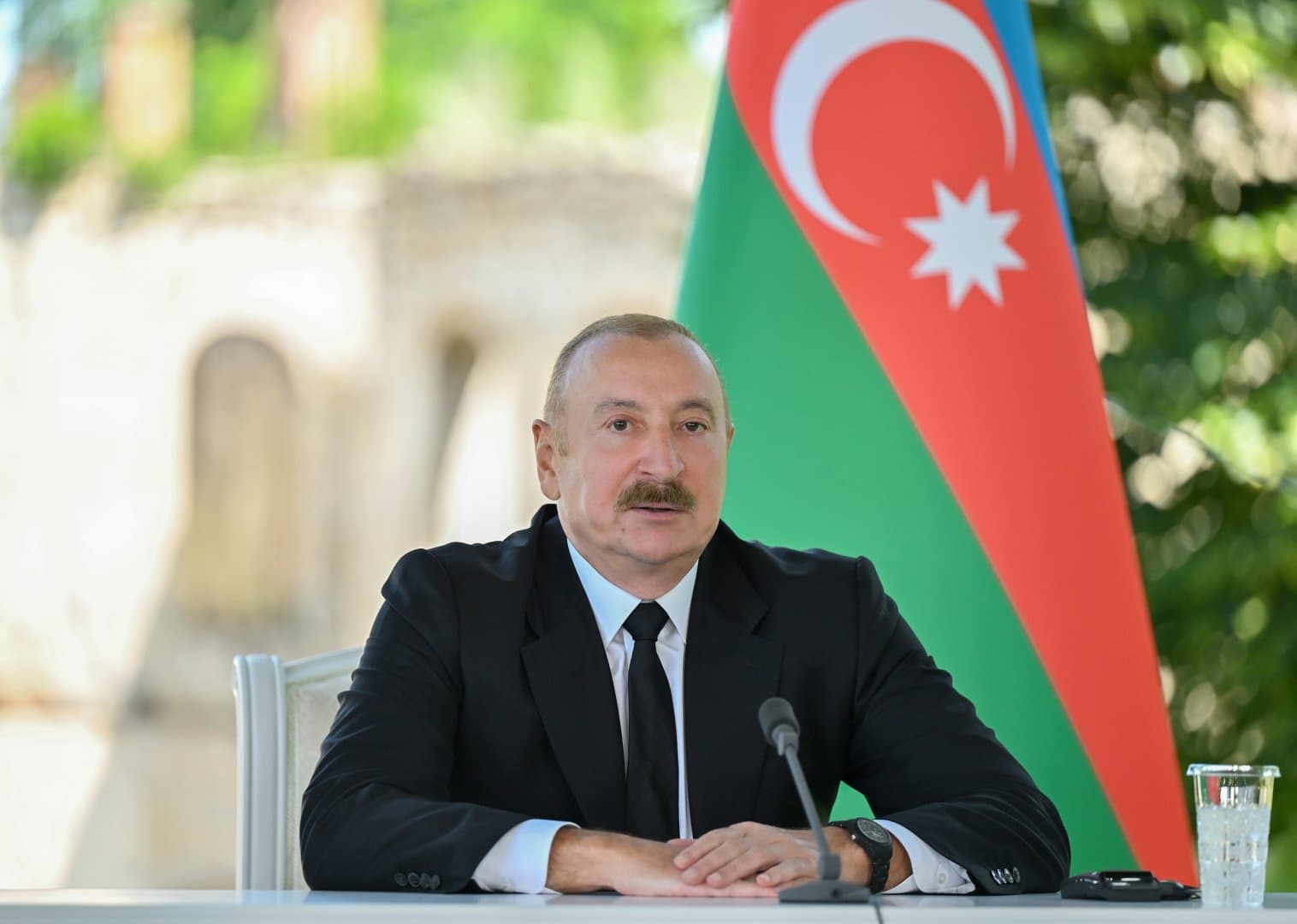 Prezident İlham Əliyev və Slovakiya Prezidenti Şuşada mətbuata bəyanatlarla çıxış ediblər — 14