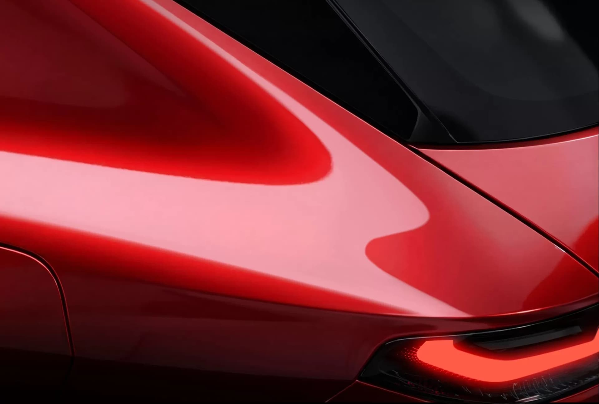 Alfa Romeo yeni kompakt krossoverinin ilk tizerini təqdim edib