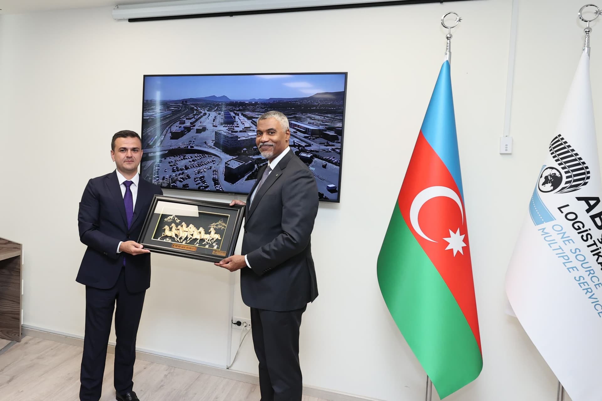 Ümumdünya Gömrük Təşkilatının Baş katibi Abşeron Logistika Mərkəzini ziyarət edib — 7