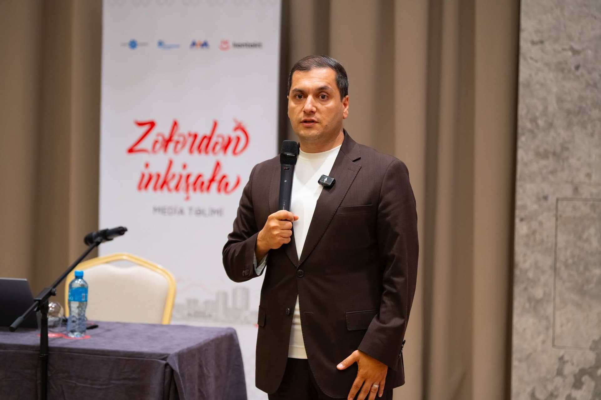 ASAN İnnovativ İnkişaf Mərkəzi Şuşada jurnalistlər üçün təlim reallaşdırıb — 10