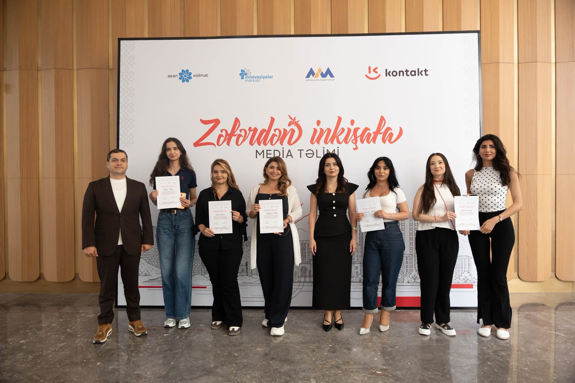 ASAN İnnovativ İnkişaf Mərkəzi Şuşada jurnalistlər üçün təlim reallaşdırıb — 11
