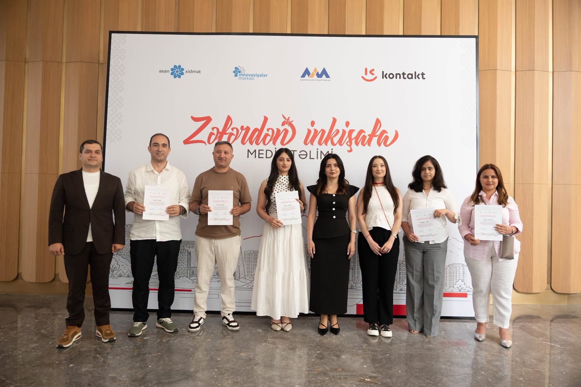 ASAN İnnovativ İnkişaf Mərkəzi Şuşada jurnalistlər üçün təlim reallaşdırıb — 12