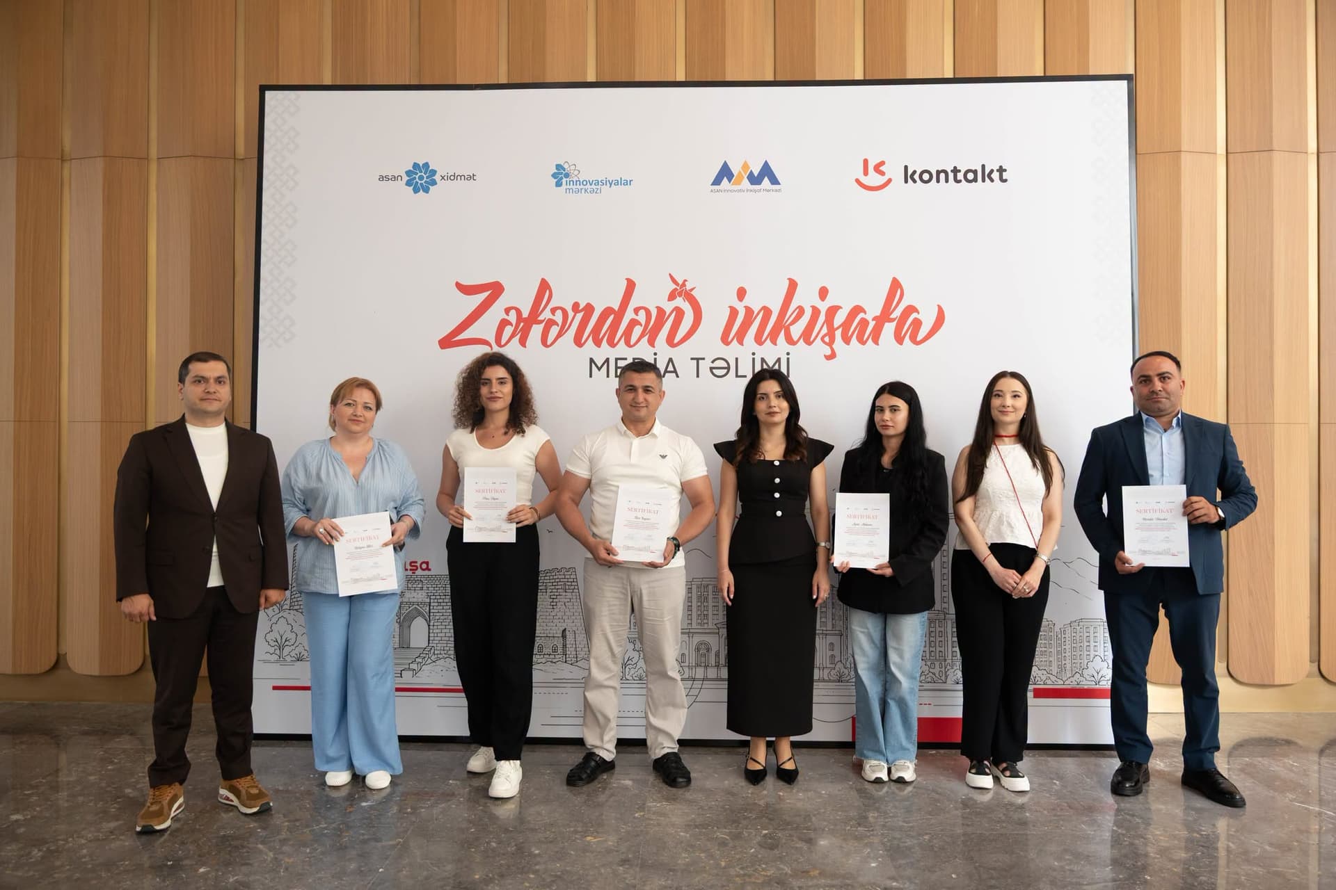 ASAN İnnovativ İnkişaf Mərkəzi Şuşada jurnalistlər üçün təlim reallaşdırıb — 16