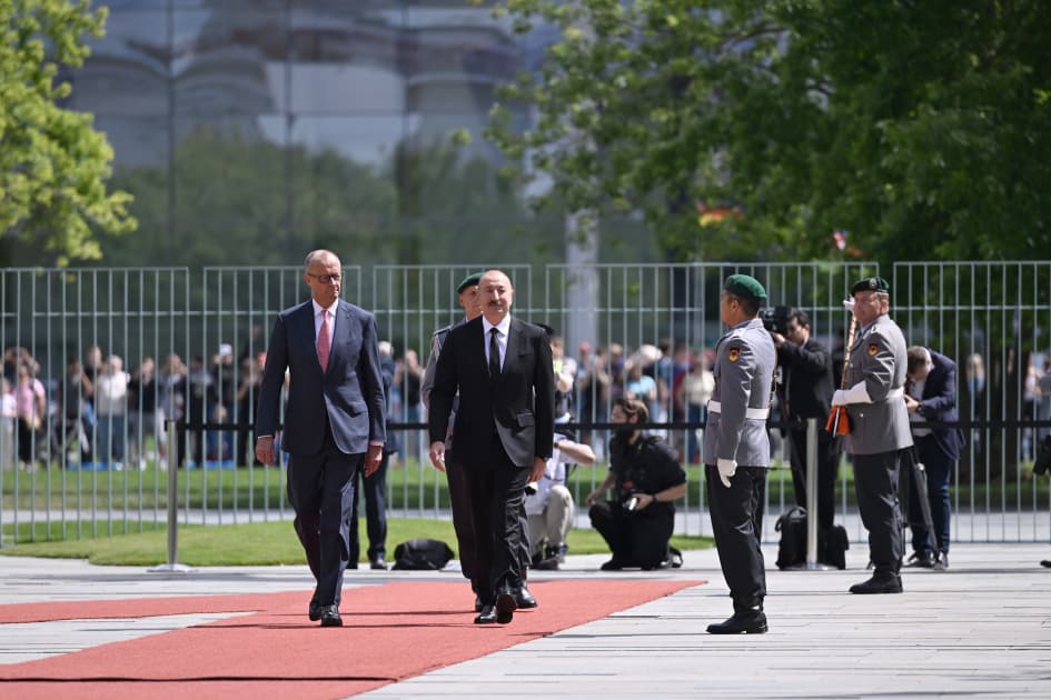 Prezident İlham Əliyevin Almaniyaya səfəri çərçivəsində mühüm sənədlər imzalanıb Prezident İlham Əliyevin Almaniyaya səfəri çərçivəsində mühüm sənədlər imzalanıb - Şəkil 3