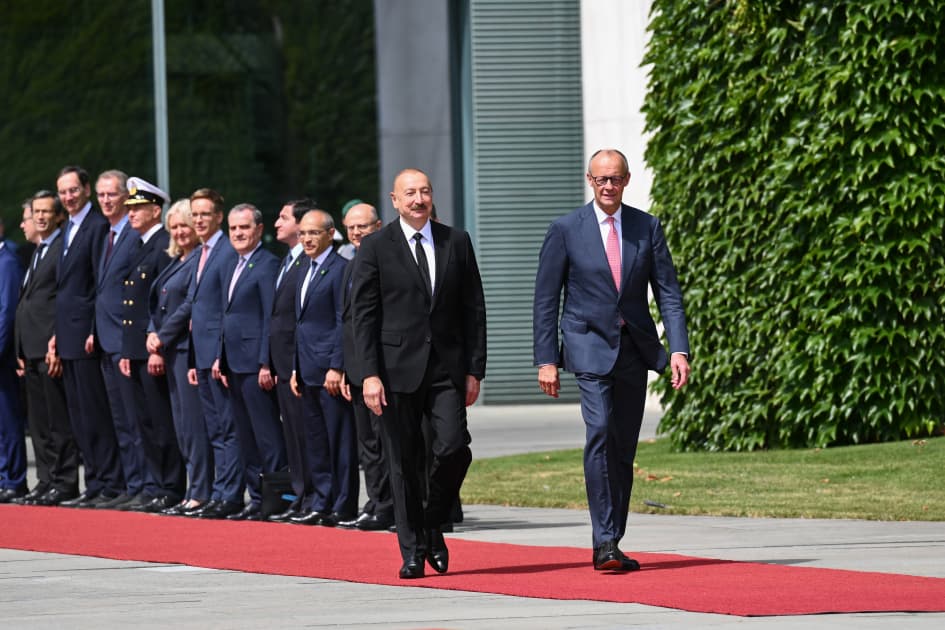 Prezident İlham Əliyevin Almaniyaya səfəri çərçivəsində mühüm sənədlər imzalanıb Prezident İlham Əliyevin Almaniyaya səfəri çərçivəsində mühüm sənədlər imzalanıb - Şəkil 6