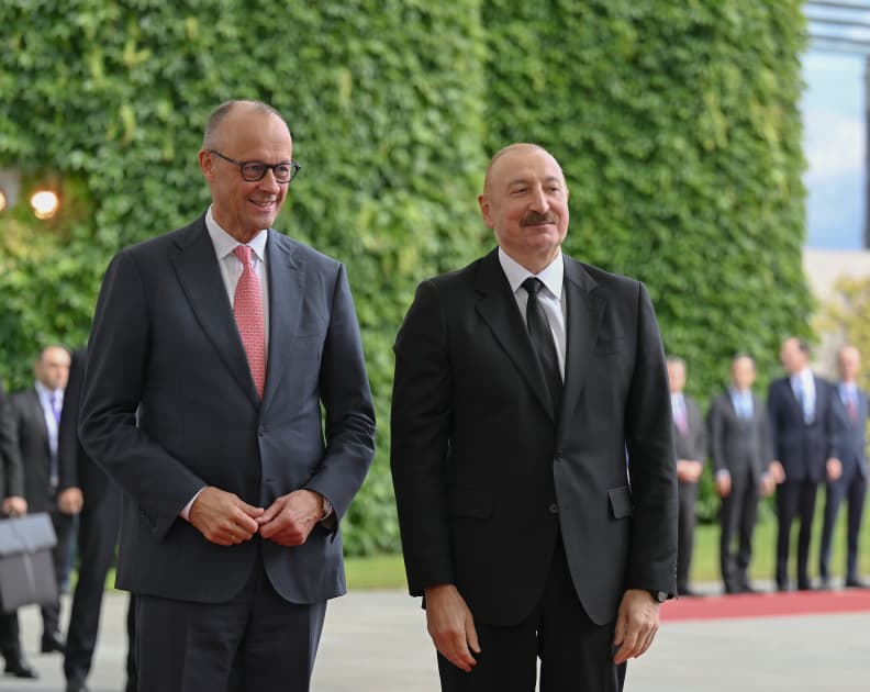 Prezident İlham Əliyevin Almaniyaya səfəri çərçivəsində mühüm sənədlər imzalanıb Prezident İlham Əliyevin Almaniyaya səfəri çərçivəsində mühüm sənədlər imzalanıb - Şəkil 9