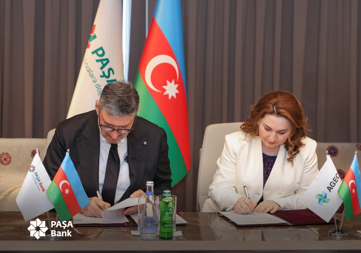 PAŞA Bank və Azerbaijan Green Energy Company-yə (AGEC) məxsus şirkətin icra etdiyi “Şəms 1” günəş elektrik stansiyasının maliyyələşdirilməsi üzrə kredit müqaviləsi imzalayıb PAŞA Bank və Azerbaijan Green Energy Company-yə (AGEC) məxsus şirkətin icra etdiyi “Şəms 1” günəş elektrik stansiyasının maliyyələşdirilməsi üzrə kredit müqaviləsi imzalayıb - Şəkil 1