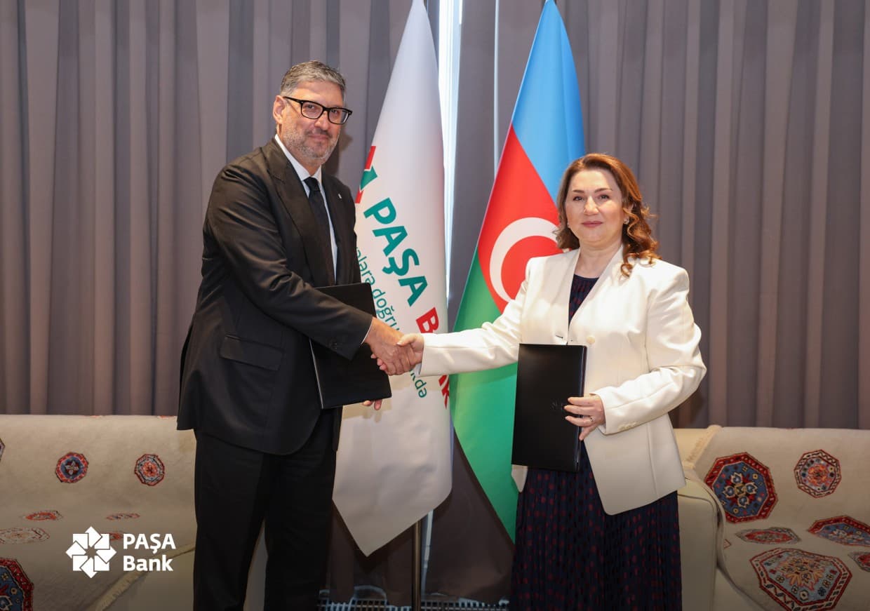 PAŞA Bank və Azerbaijan Green Energy Company-yə (AGEC) məxsus şirkətin icra etdiyi “Şəms 1” günəş elektrik stansiyasının maliyyələşdirilməsi üzrə kredit müqaviləsi imzalayıb PAŞA Bank və Azerbaijan Green Energy Company-yə (AGEC) məxsus şirkətin icra etdiyi “Şəms 1” günəş elektrik stansiyasının maliyyələşdirilməsi üzrə kredit müqaviləsi imzalayıb - Şəkil 2
