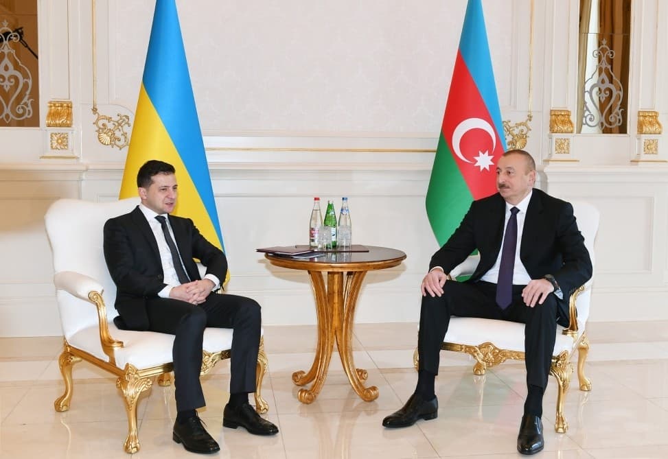 İlham Əliyevin və Vladimir Zelenskinin təkbətək görüşü olub