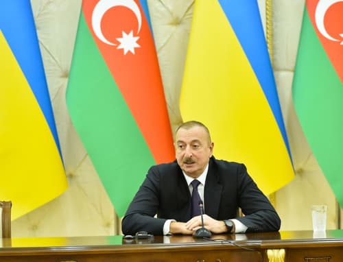 İlham Əliyev: "SOCAR Ukraynada fəaliyyətini genişləndirəcək"