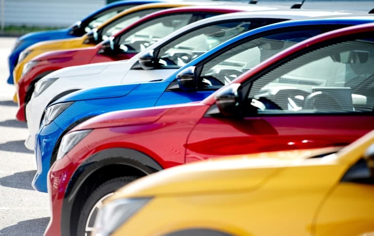 "Fiat" və "Peugeot" avtomobil markaları birləşib