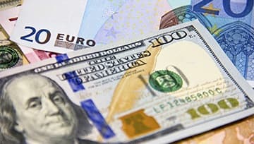 Dollar 0,4%  bahalaşa bilər