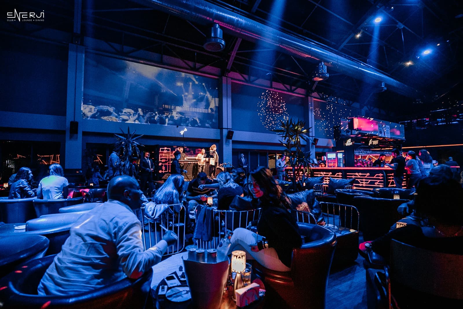 “Enerji Club Baku”da sehirli YENİ İL şousu - QİYMƏTLƏR