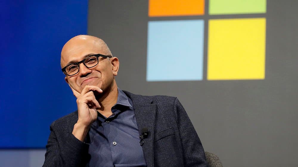 “Microsoft”un baş direktoru “İlin adamı” seçilib