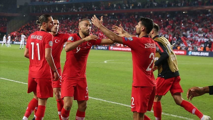 Türkiyə yığması FİFA reytinqində öz mövqeyini saxlayıb