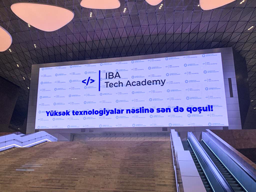 Beynəlxalq Bankın IBA Tech Akademiyasının ilk  buraxılışı oldu