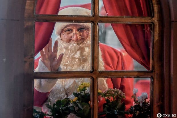 Bakıda “soyuq əllər isti ürəyin” hərarətinə qızınır - FOTOREPORTAJ