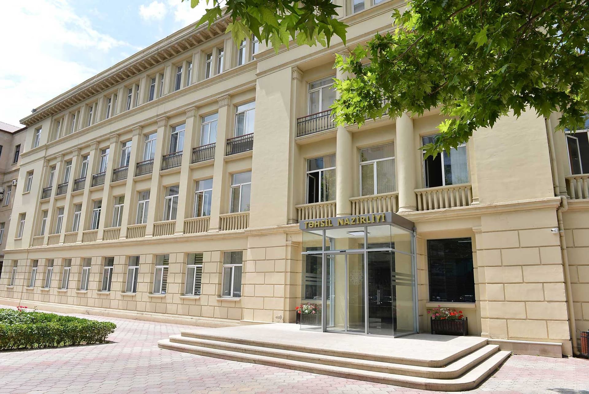 Təhsil Nazirliyi Yeni ildə tətil günlərini açıqlayıb